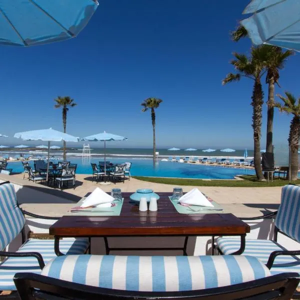 L' Amphitrite Palace Beach Resort & Spa，位于斯希拉特的酒店