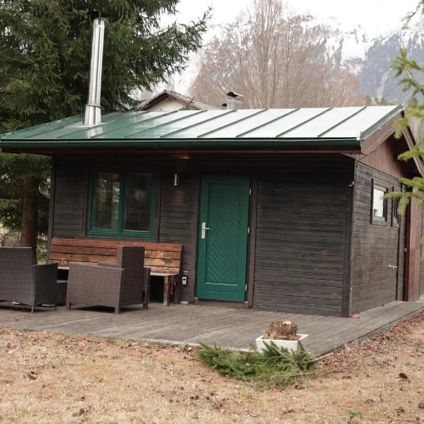 Kleines romantisches Chalet in der Semmering-Rax Region, hotel v destinaci Edlach