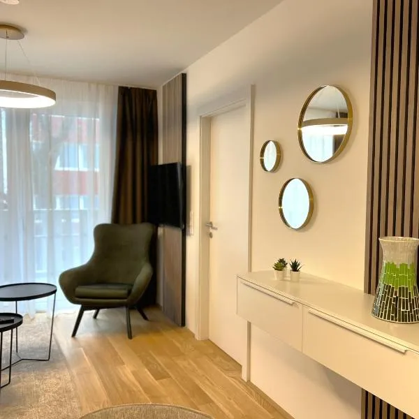 Free Parking - City Pulse Apartments at U6-Metro Vienna, Hotel in Wien