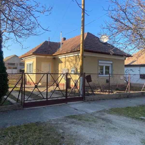 Kollar apartman, hôtel à Balatonszemes
