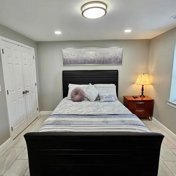 Charming Forest Apartment, hotel a Lumberton