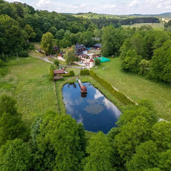 Ranczo Czerwony Młyn、Zdówのホテル