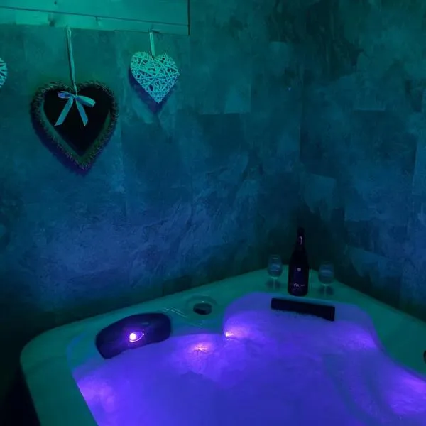 Haut Doubs Plaisir, SPA, hotel v destinaci Chamesol