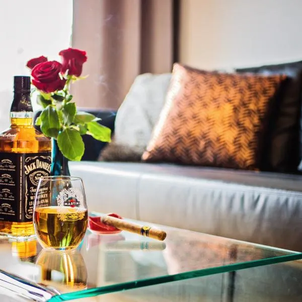 Warta Riverside & Old Town Luxury Residence, hotel in Poznań