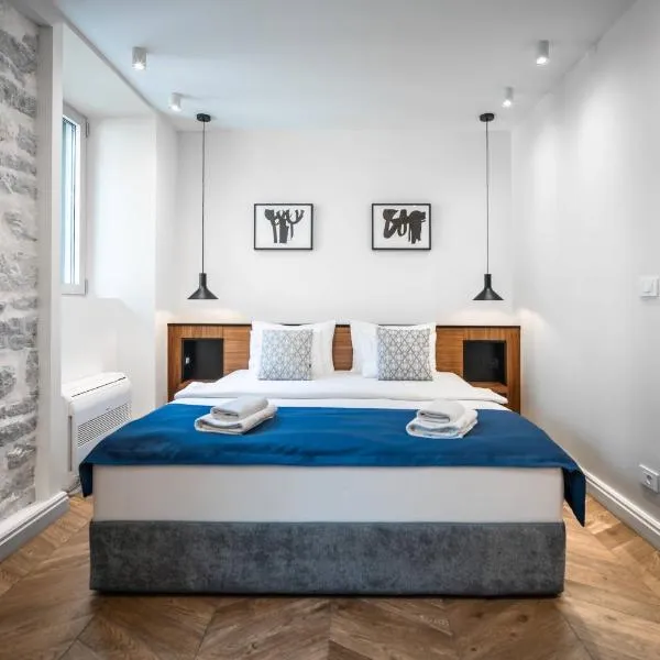 Nest Ozana, hotel di Kotor