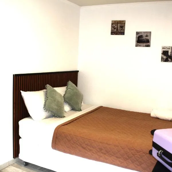 Departamento privado a 4 kilómetros del aeropuerto, hôtel à Santiago