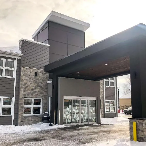 Sleep Inn & Suites Quebec City East, Hotel in Boischâtel