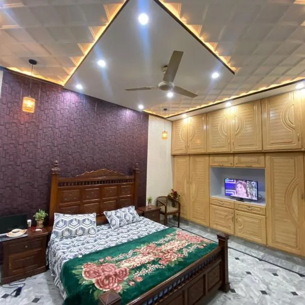 Gulistan Inn, khách sạn ở Faisalabad