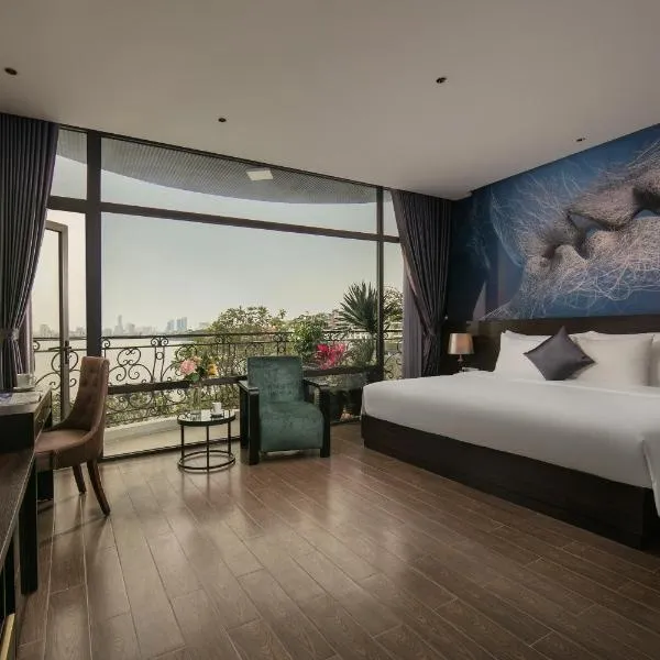 Westlake Pearl Suites & Spa 70 Xuan Dieu - By Pegasy Group, hotel in Hanoi