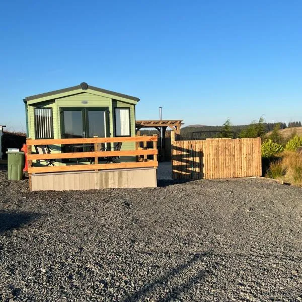 Maneight Fir View with hot tub, hôtel à Dalleagles