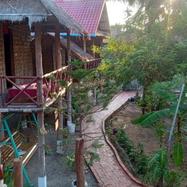 Setha About The World Homestay & Scooter, hotel in Battambang