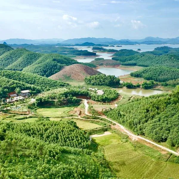 Om Tara Retreat, отель в городе Yen Bai