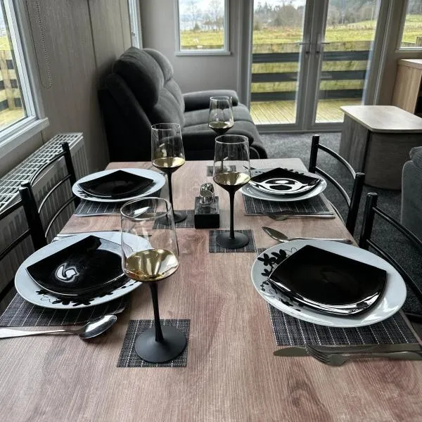 Swift Bordeaux Sea View 10, hotel in Ardentinny