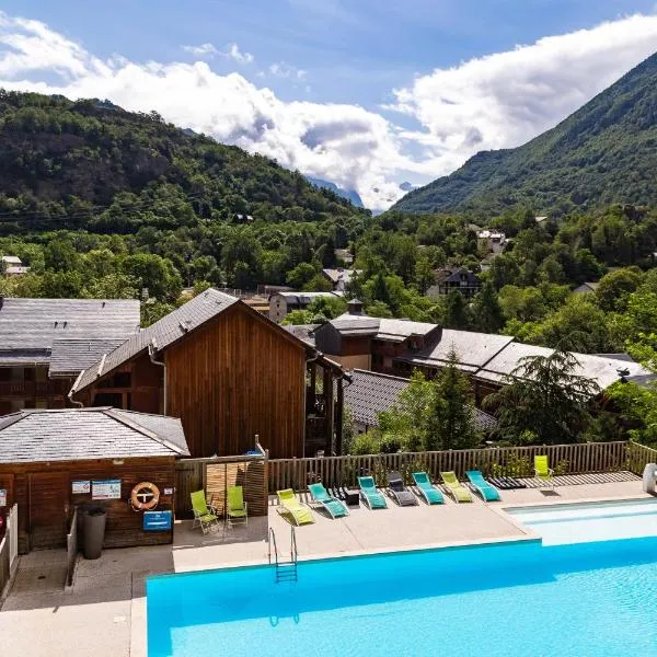 Vacancéole - Le Domaine de la Vallée d'Ax, hotel in Ax-les-Thermes