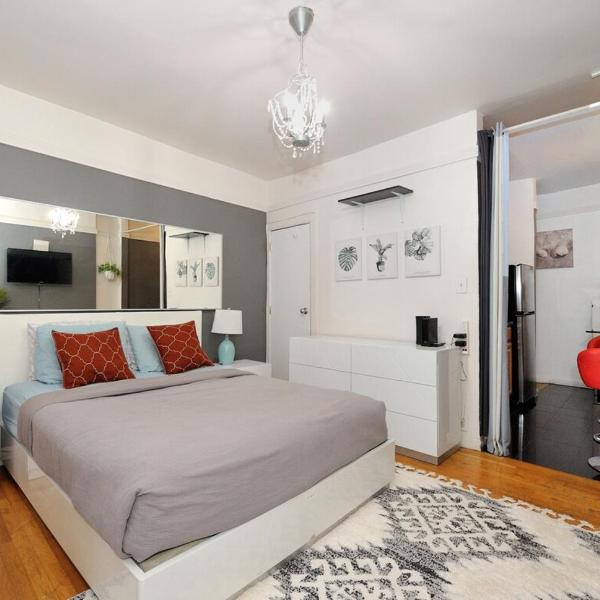 Furnished 2 Bedroom Apartment in Lennox Hill, New York