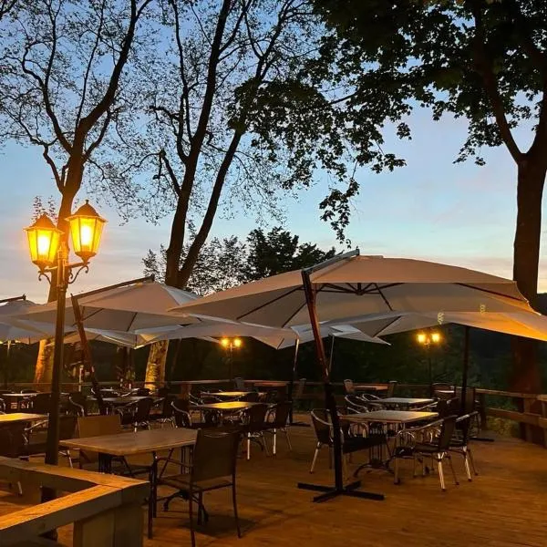 Le Lignely, hotel u gradu Durbuj