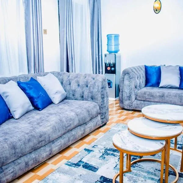 Cool Breeze Penthouse - Nati Apartment, hotel v destinaci Kisumu
