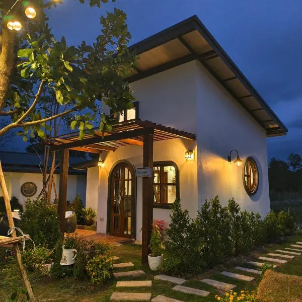 อุ่นไอนา โฮมสเตย์ ณ นครพนม Aun-i-na Homestay Nakhonphanom, hotel di Ban Nong Bua