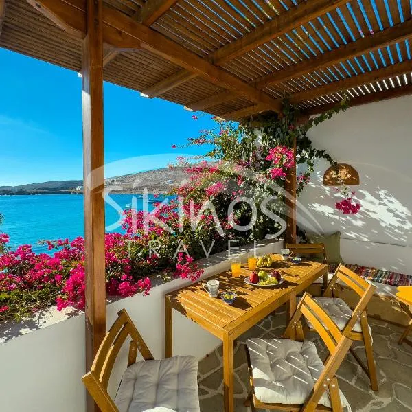 Beachfront Cycladic House, hotell sihtkohas Chóra Folégandros