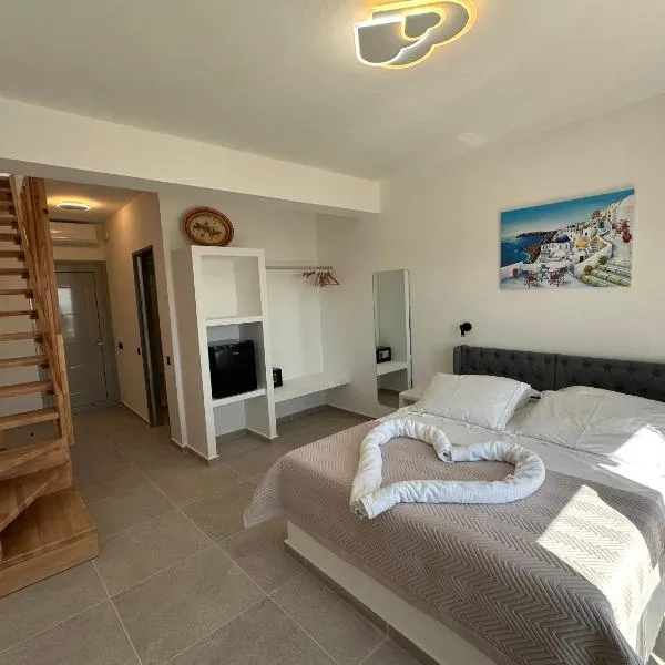 Lovely Hot-L, hotel ve Fiře