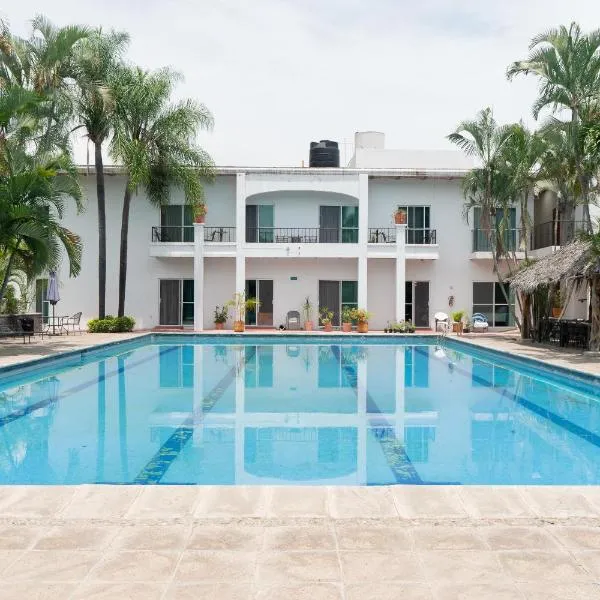 Capital O La Joya Del Lago, ξενοδοχείο σε Ajijic