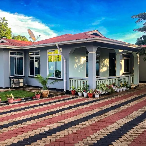 Nyota Safari Lodge, hotel in Moshi