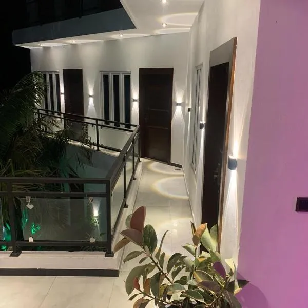 Lailaguest，位于亭可马里的酒店