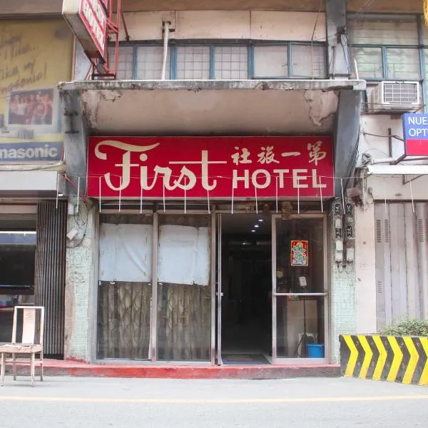 OYO 1011 First Hotel, hotel en Manila