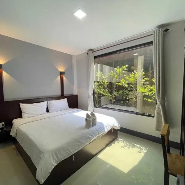 Nakarin Hotel, hotell sihtkohas Amnat Charoen