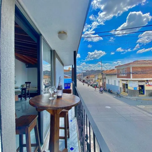 Apartamento céntrico en Cartago, ξενοδοχείο σε Cartago