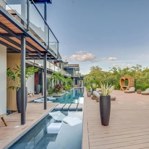 The Bungalows #6 - Boutique Hotel in Flamingo Beach - Top Level Studio, hotel Playa Flamingóban