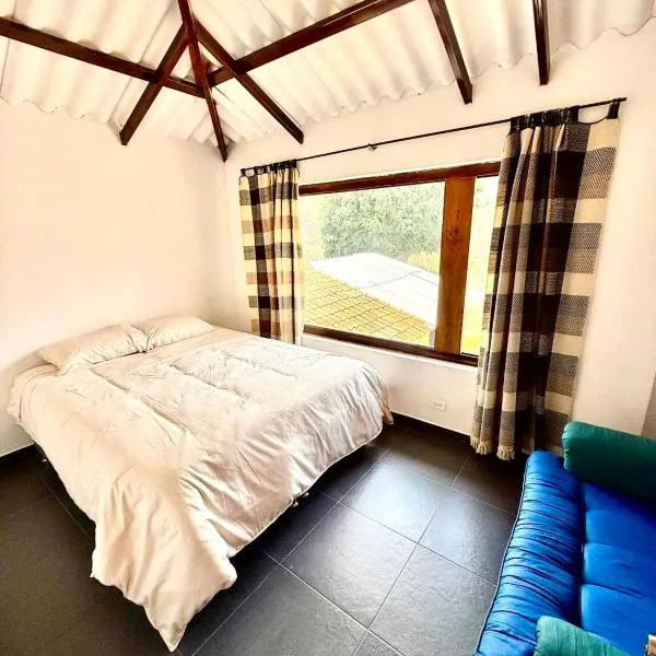 Xie- Habitación con acceso a lago natural, hotel in Sáchica