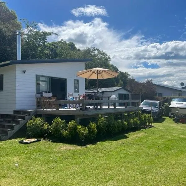 Whareroa family bach, hotell sihtkohas Kuratau