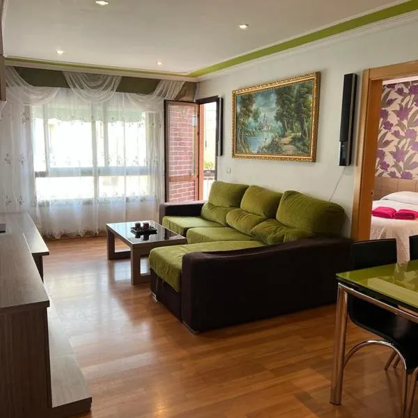 Bonito piso de 4 habitaciones- Port Aventura, khách sạn ở Vilaseca de Solcina