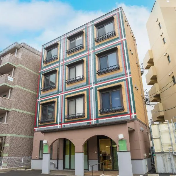 HOTEL 萃 the 3rd-雑餉隈駅前-無人ホテル-HOTEL SUI the third-ZASSHO-Unmanned Hotel, hotel in Fukuoka