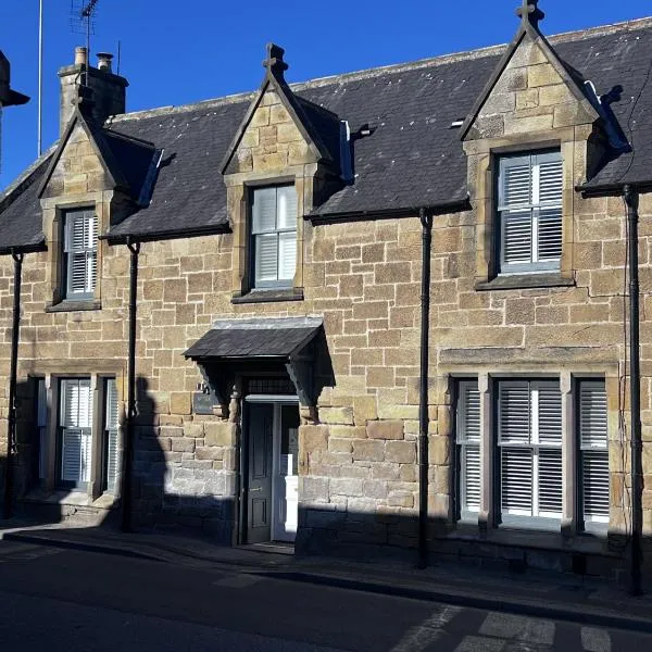 No. Ten Guesthouse, hotel in Tain