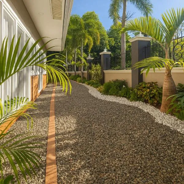 The Aston Residences Clark Private 3BR Villa near Clark Airport, hotell sihtkohas Lourdes