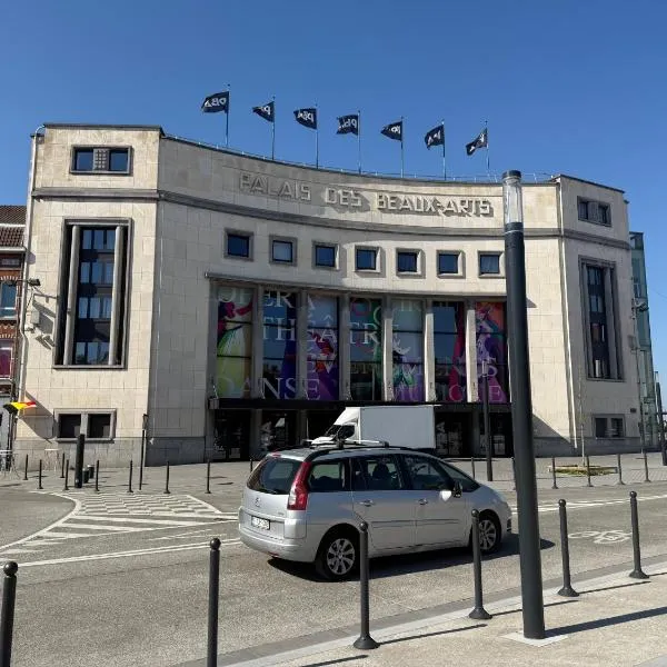 chambre double, hotel in Charleroi