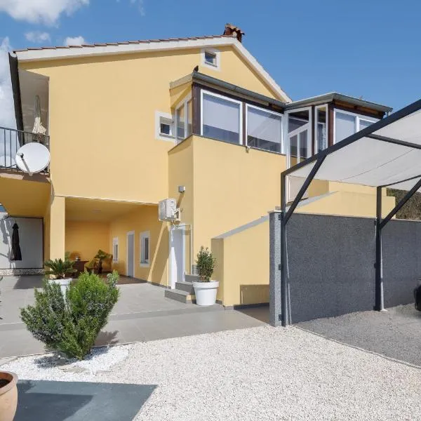 Apartment Miha,位于罗波里卡的酒店