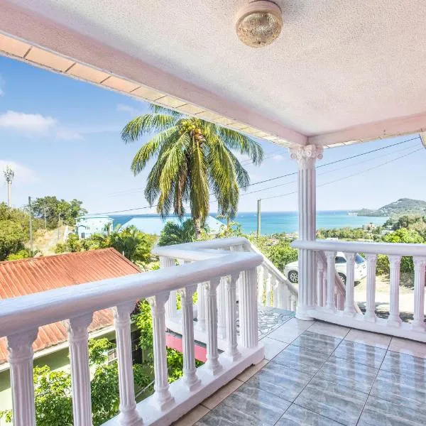 Stunning 3BR Oceanview Getaway, hotel in Castries