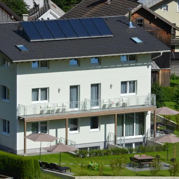 Apartment Haus Van der Leij, hotel in Russbach am Pass Gschütt