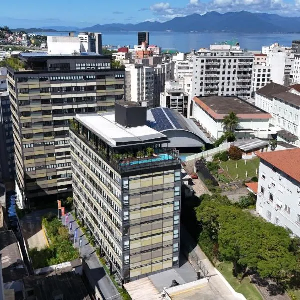 Bewiki: Florianópolis şehrinde bir otel