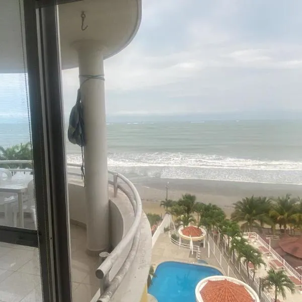 Habitación con baño privado vista al mar, hotel en Tonsupa