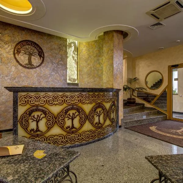 Khan-Chinar Hotel, hotel in Dnipro