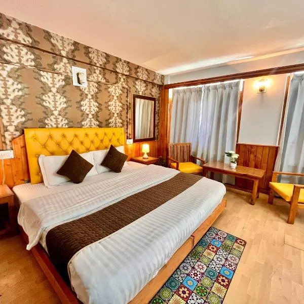 The Ganga Lodge - Affordable Luxury Stay Near Mall Road Manali，位于马拉里的酒店