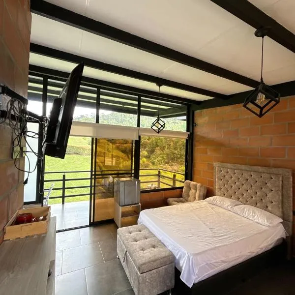 Suites del Lago, hotel in Marinilla