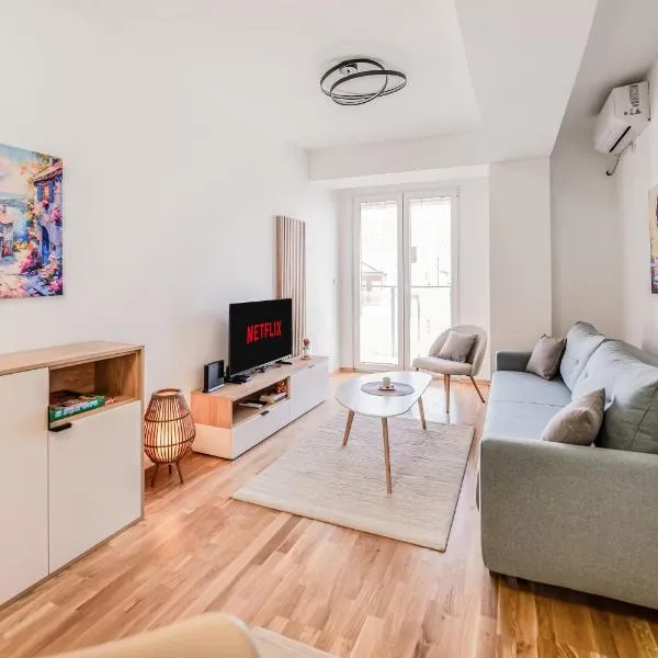 Private Apartment Near Lake & Old Town Fast WiFi, hotel in Ohrid