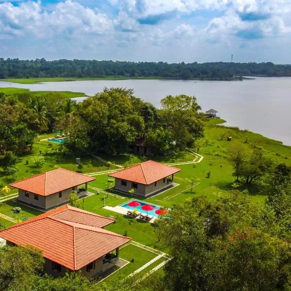 Gal Oya Lake Club, hotel en Paraganakele