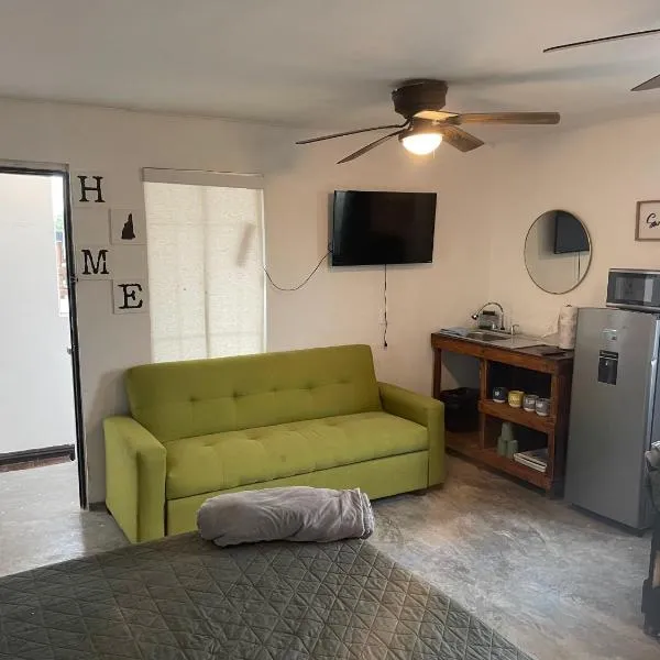 DGM Lofts MTY MN 960 H centro cerca de todo, hotel en Monterrey