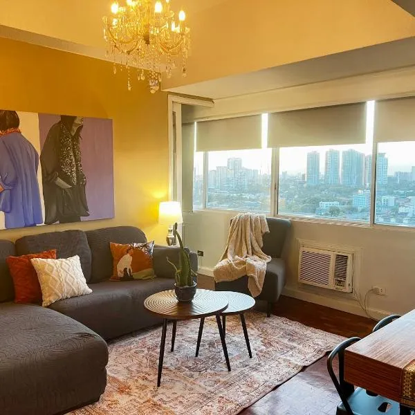 Greenhills 1BR Lower Penthouse w Panoramic View, hotel in Manila
